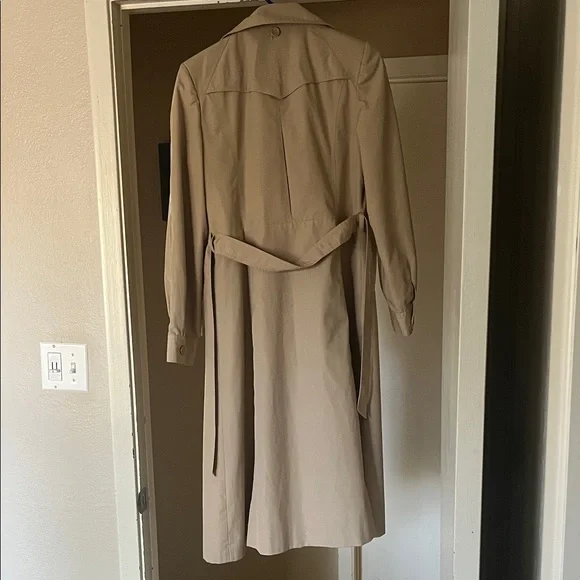 Windy Weather Trench Coat - Picture 3 of 3